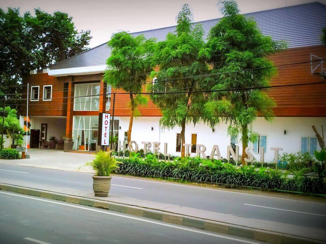 巴苏鲁特兰斯特酒店 岩望 外观 照片